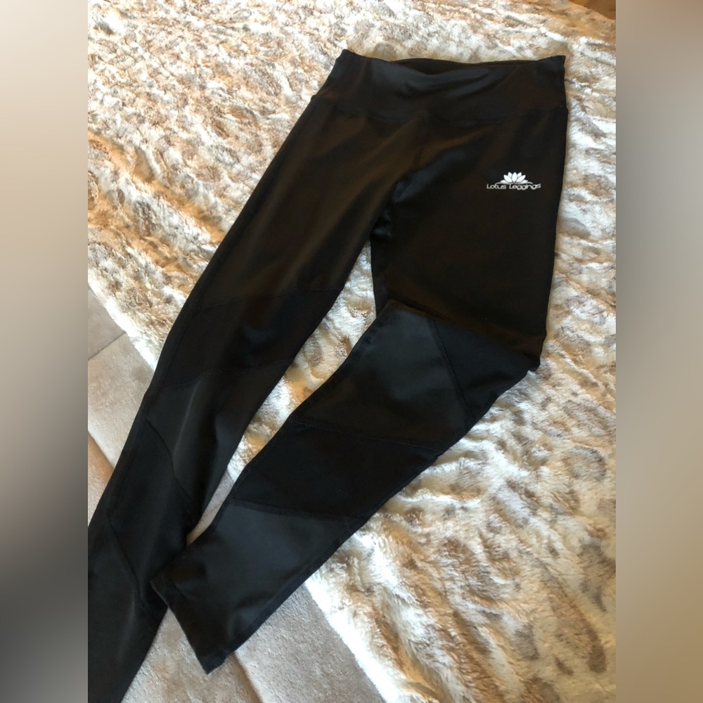 Lotus Leggings, NWOT workout leggings
